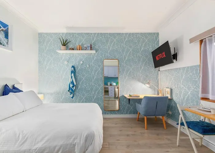 Beach Front Ocean Breeze Studio With Aircon