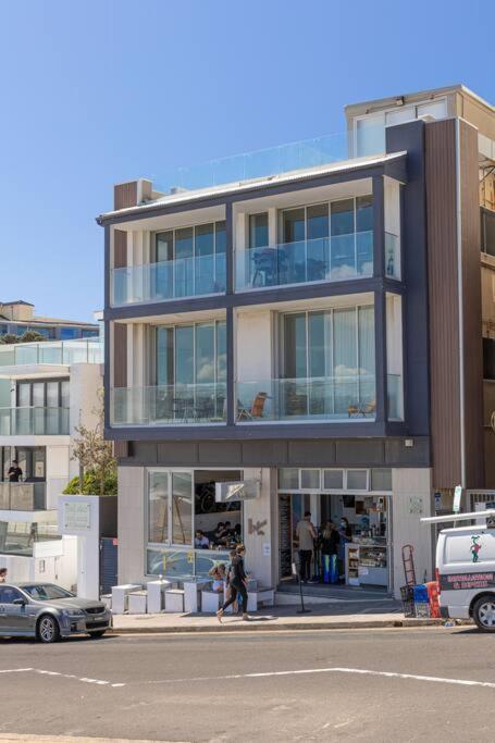 Front Ocean Breeze With Aircon *